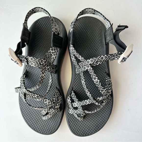 Chaco Black and White Cloud Sandals - Picture 3 of 8